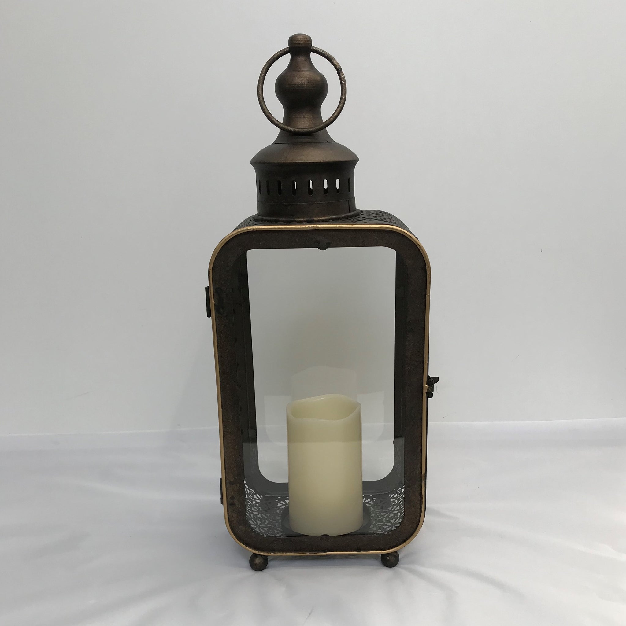 Moroccan lantern brass/glass  medium - Wellington Wedding Hire