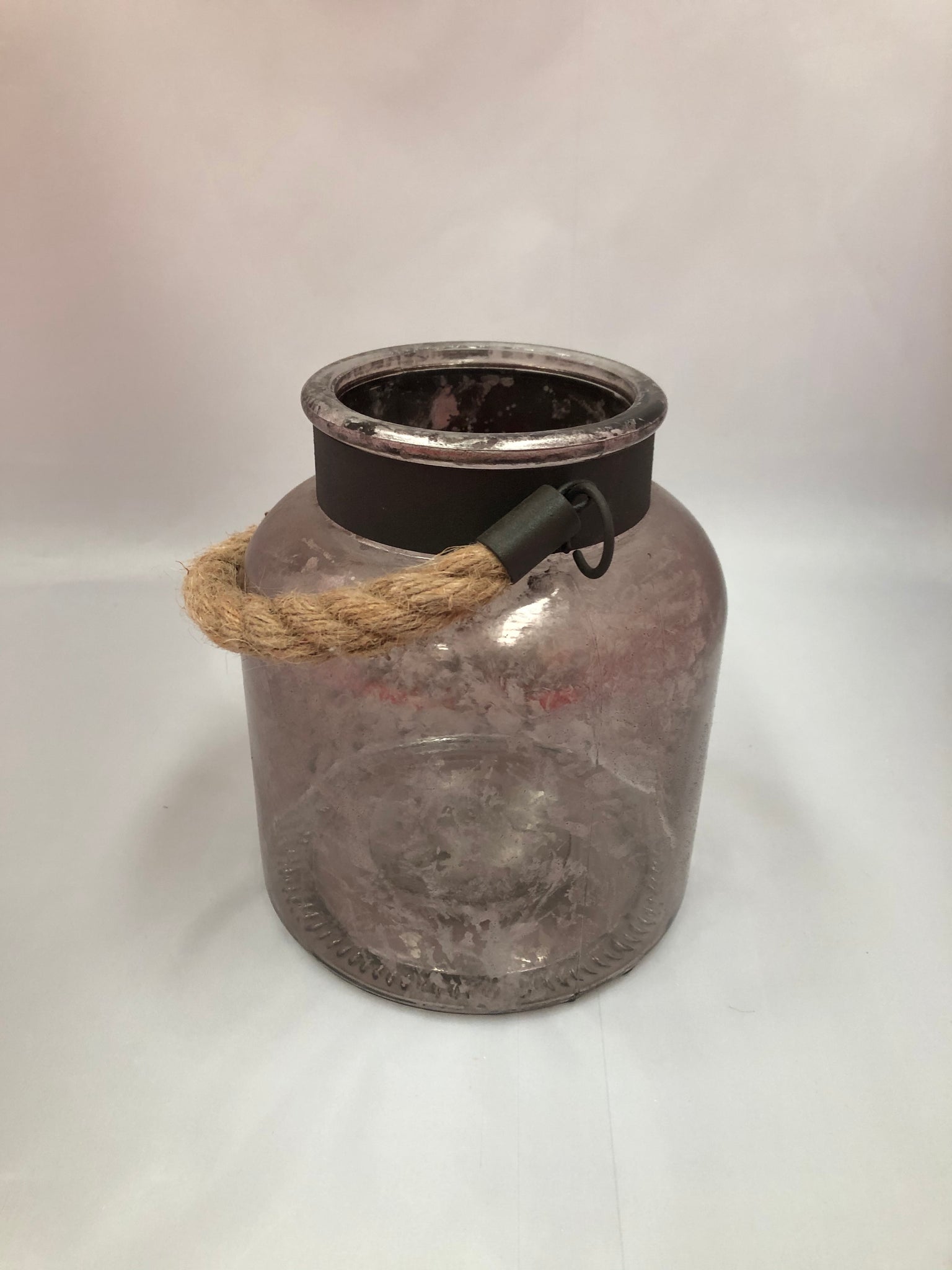 Cut glass lantern vase w rustic rope, large - Wellington Wedding Hire